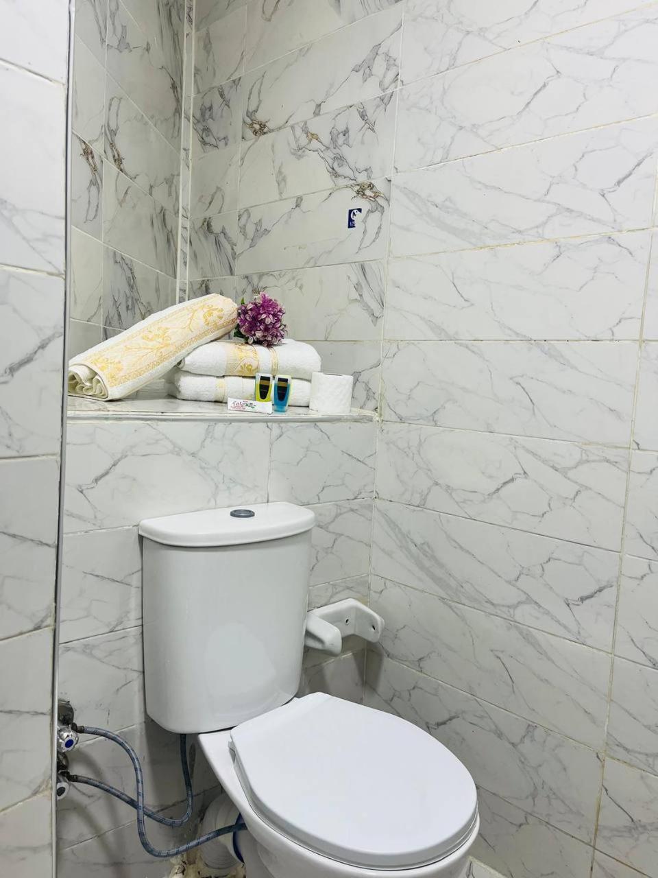 New Revento Hotel Kaherah Luaran gambar