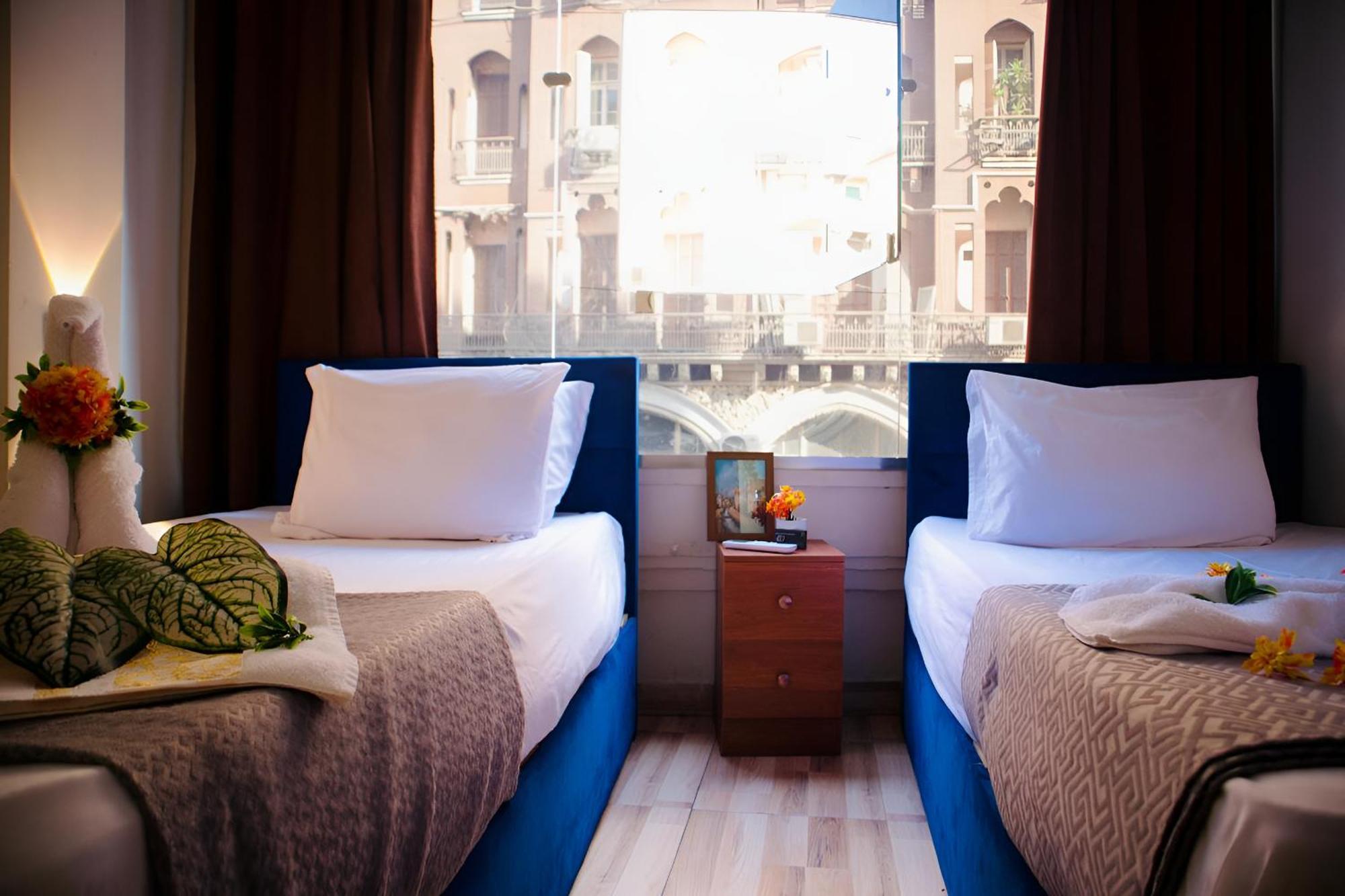 New Revento Hotel Kaherah Luaran gambar